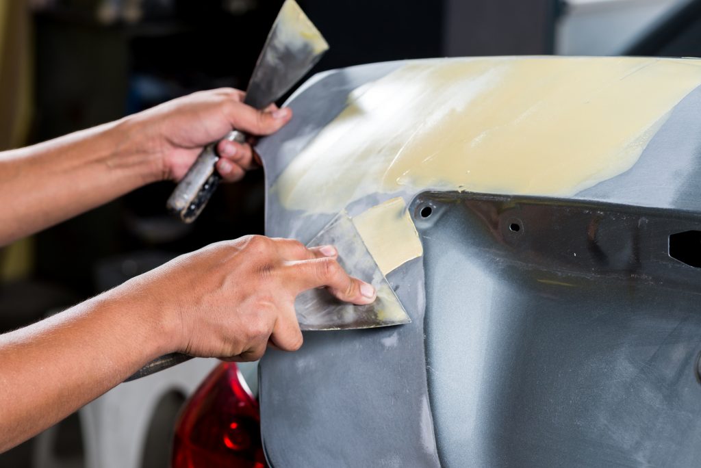 Hinzman Auto Repair & Refinish offers auto body repair services in Elkins, WV